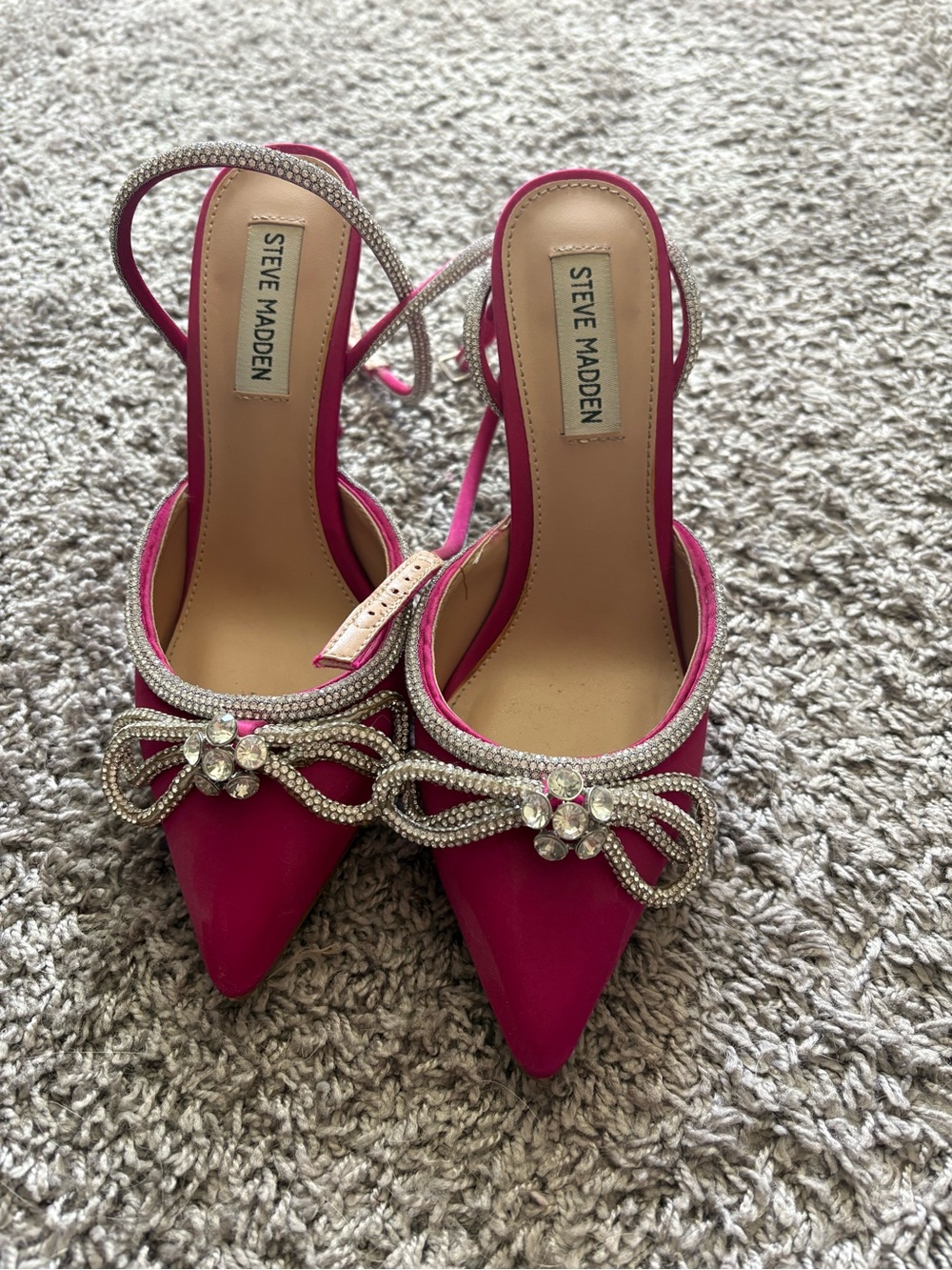 Steve Madden Fuchsia Pointed-Toe Slingback Heels with Rhinestone Bow